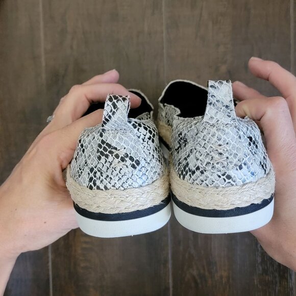 NEW Timberland Slip On Flats Womens 8 Closed Toe Espadrille Casual Comfort - Picture 3 of 9